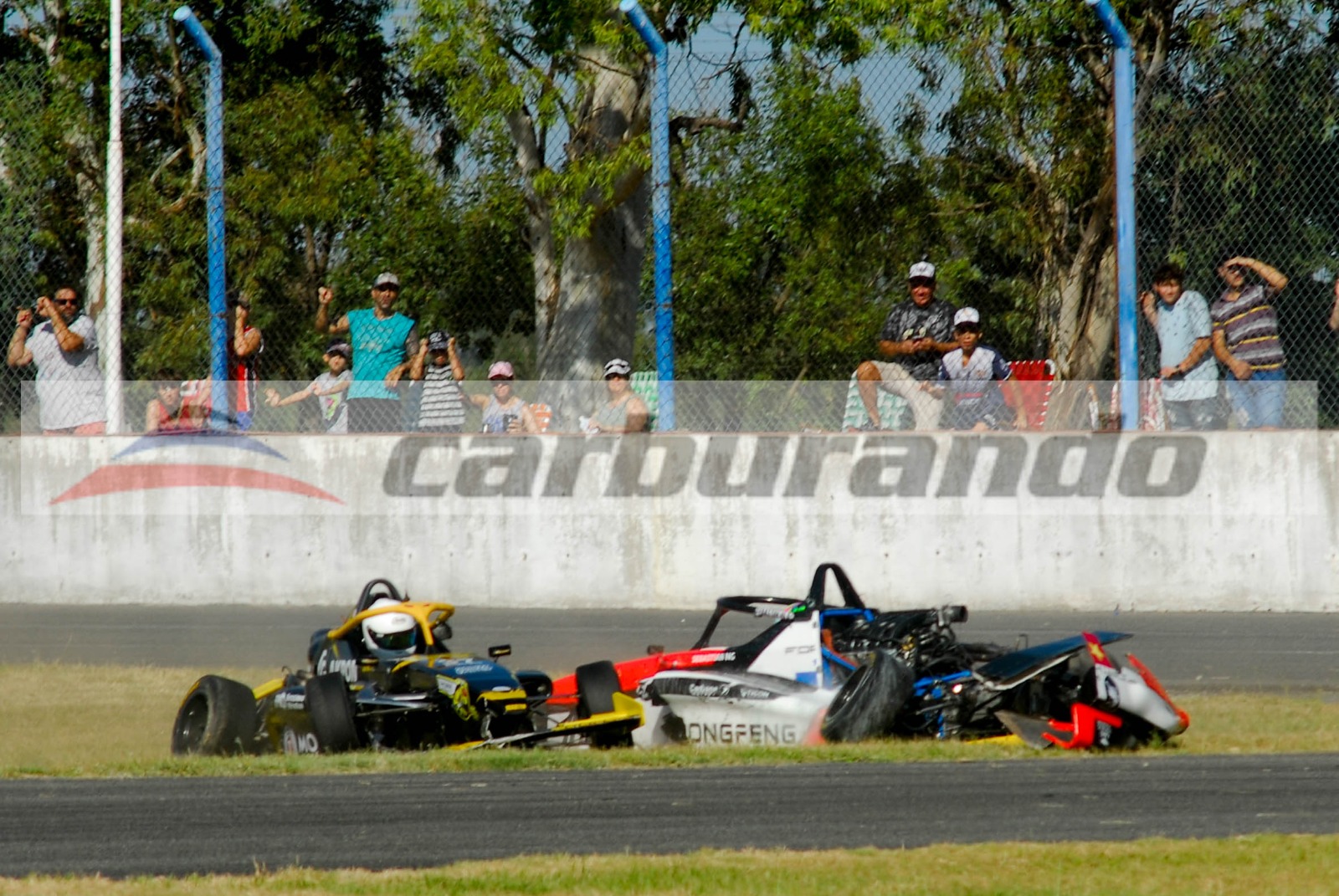 Imágenes exclusivas del accidente de la Fórmula Nacional: WhatsApp Image 2023-03-19 at 10.42.05 (3).jpeg